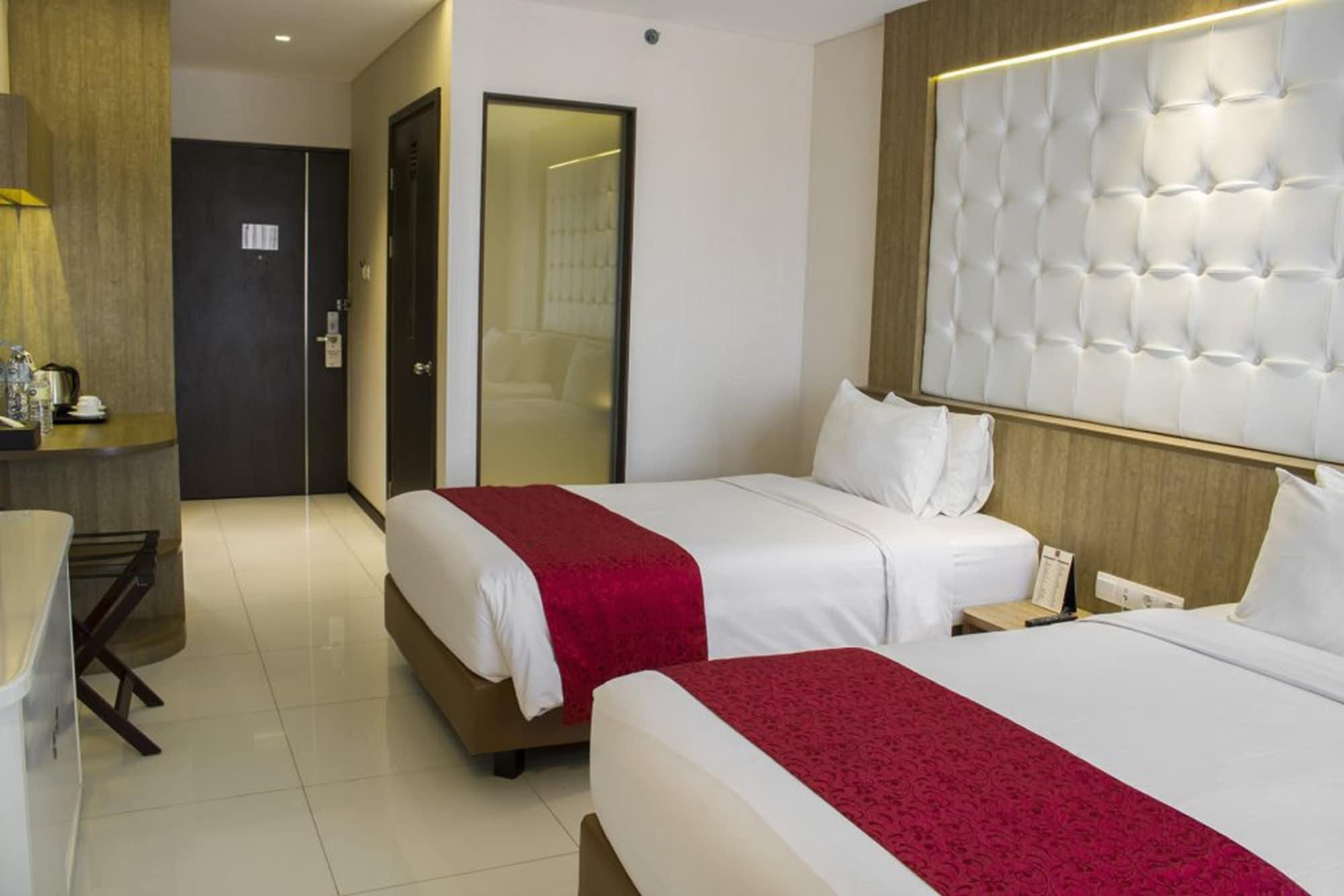 West Point Hotel Bandung Extérieur photo