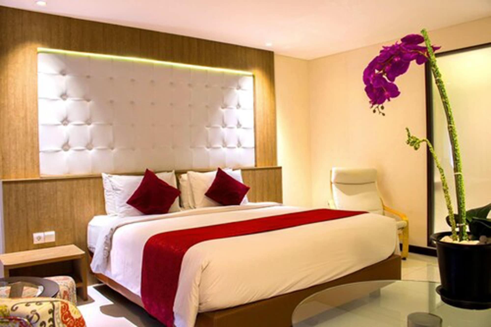 West Point Hotel Bandung Extérieur photo