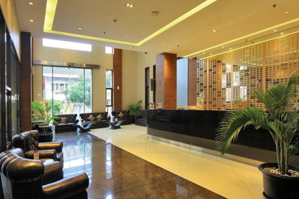 West Point Hotel Bandung Extérieur photo