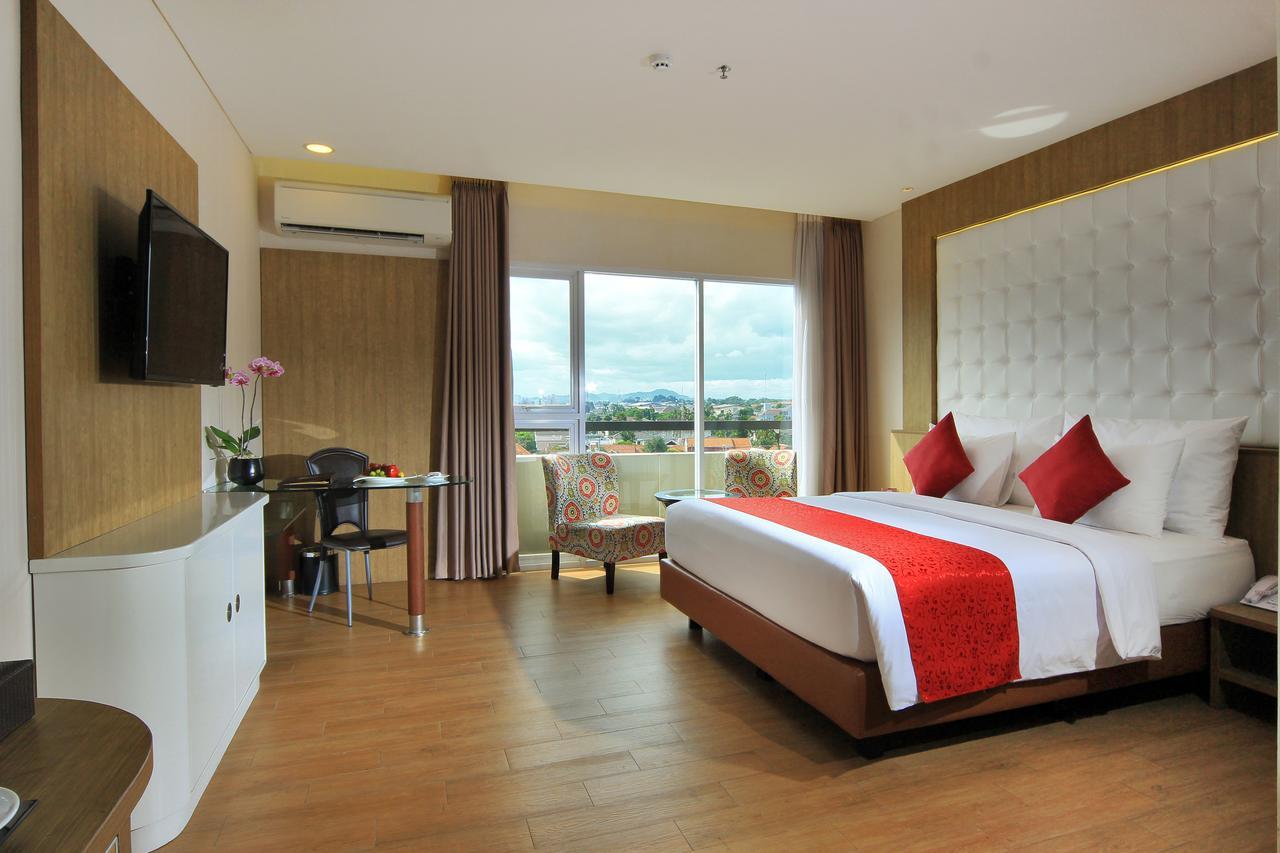 West Point Hotel Bandung Extérieur photo