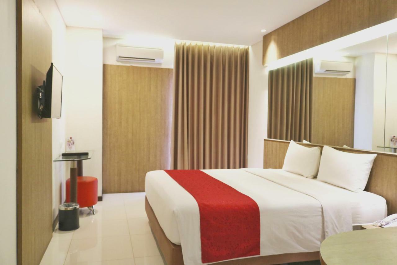 West Point Hotel Bandung Extérieur photo