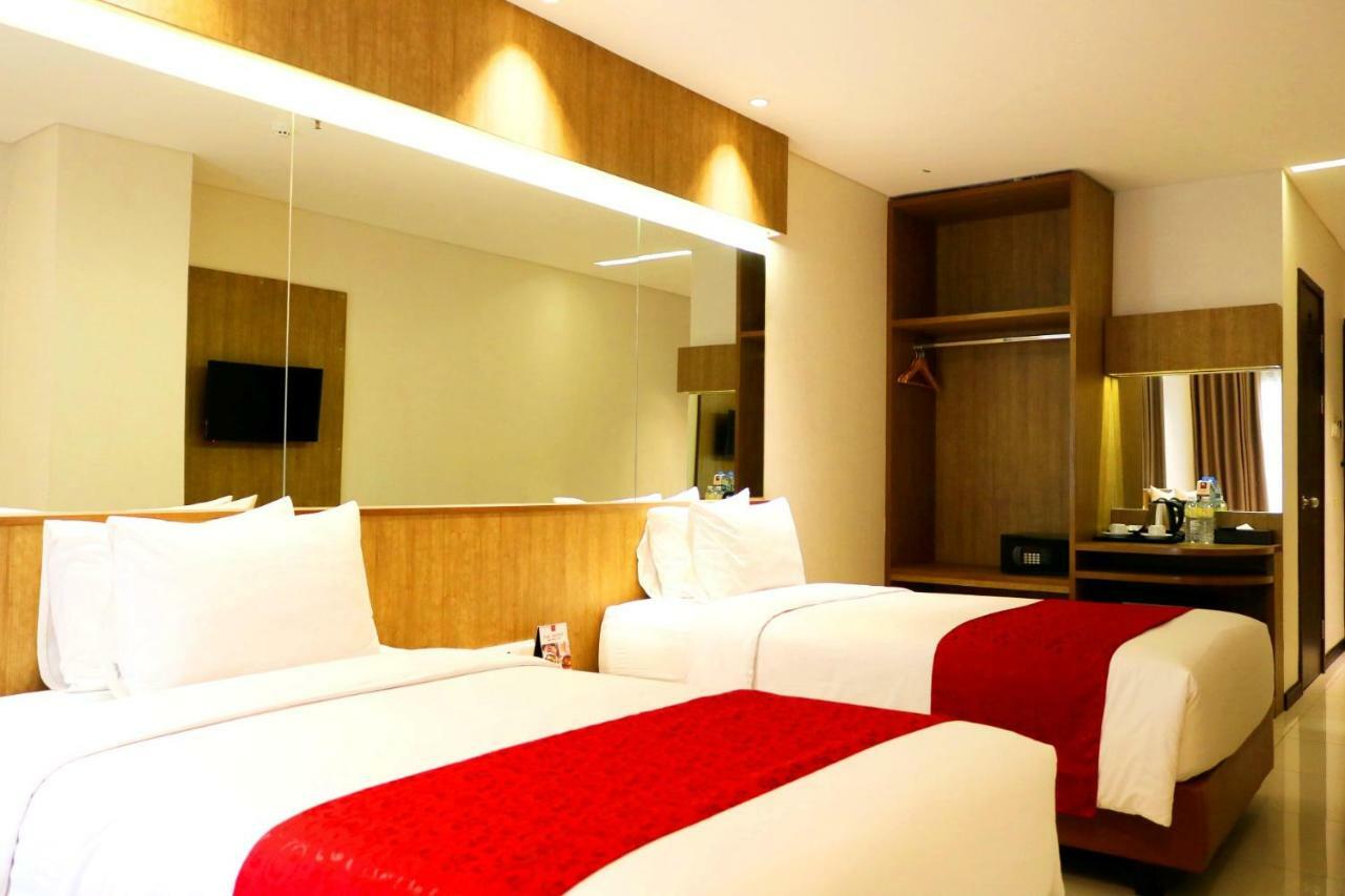 West Point Hotel Bandung Extérieur photo